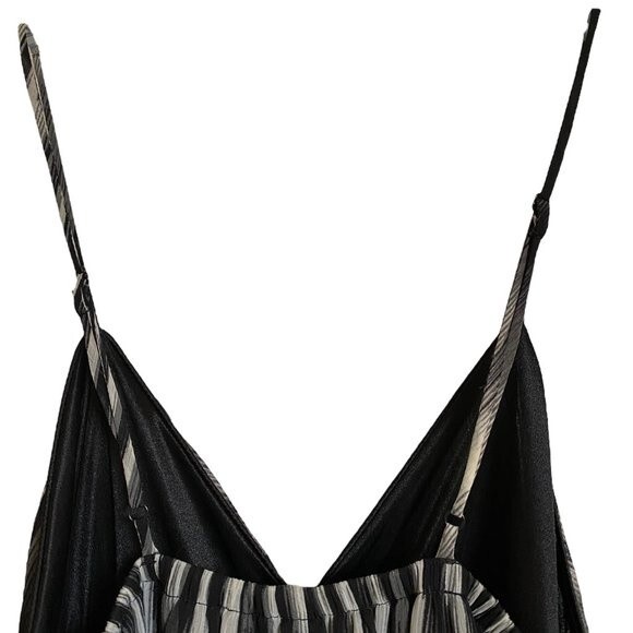 Forever 21 Flowy Boho Maxi Dress Size M Lined Beachy Summery Bohemian Artsy Y2K - Picture 12 of 16